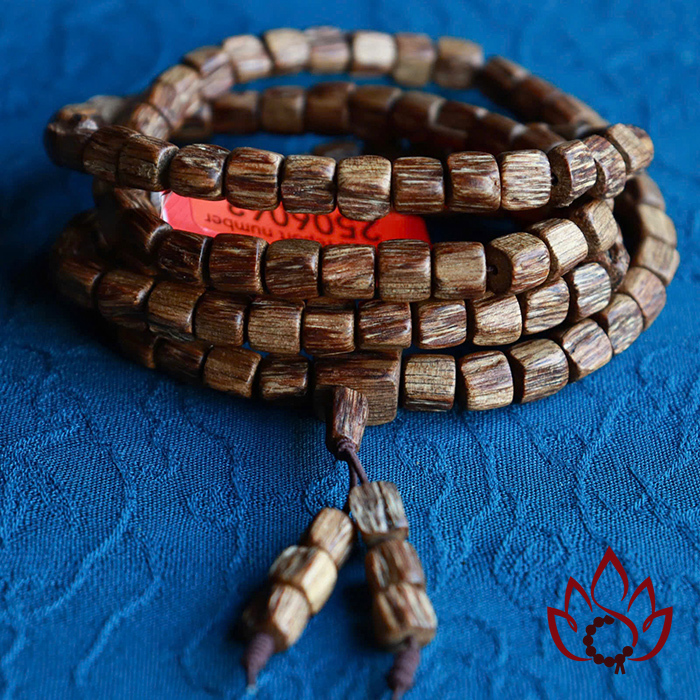 Vòng Trầm Hương 108 Hạt | 6 Ly | Trầm kiến Tự Nhiên